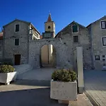 Bed & Breakfast Babin Pirovac